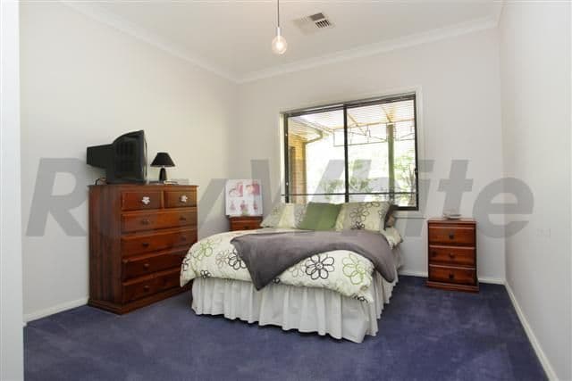 7 Woodbrook Grove, GLENMORE PARK NSW 2745, Glenmore Park - Thumbnail 8