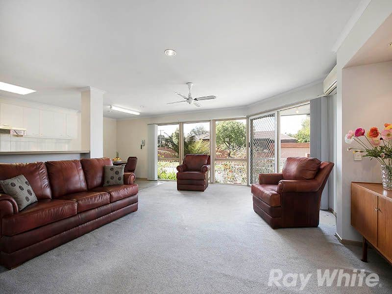 4 Dewrang Street, Cheltenham VIC 3192, Cheltenham - Thumbnail 2