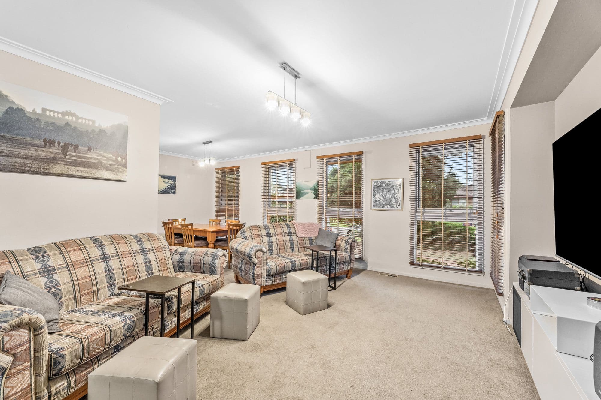 23 Garwain Parade, Glen Waverley VIC 3150, Glen Waverley - Thumbnail 2