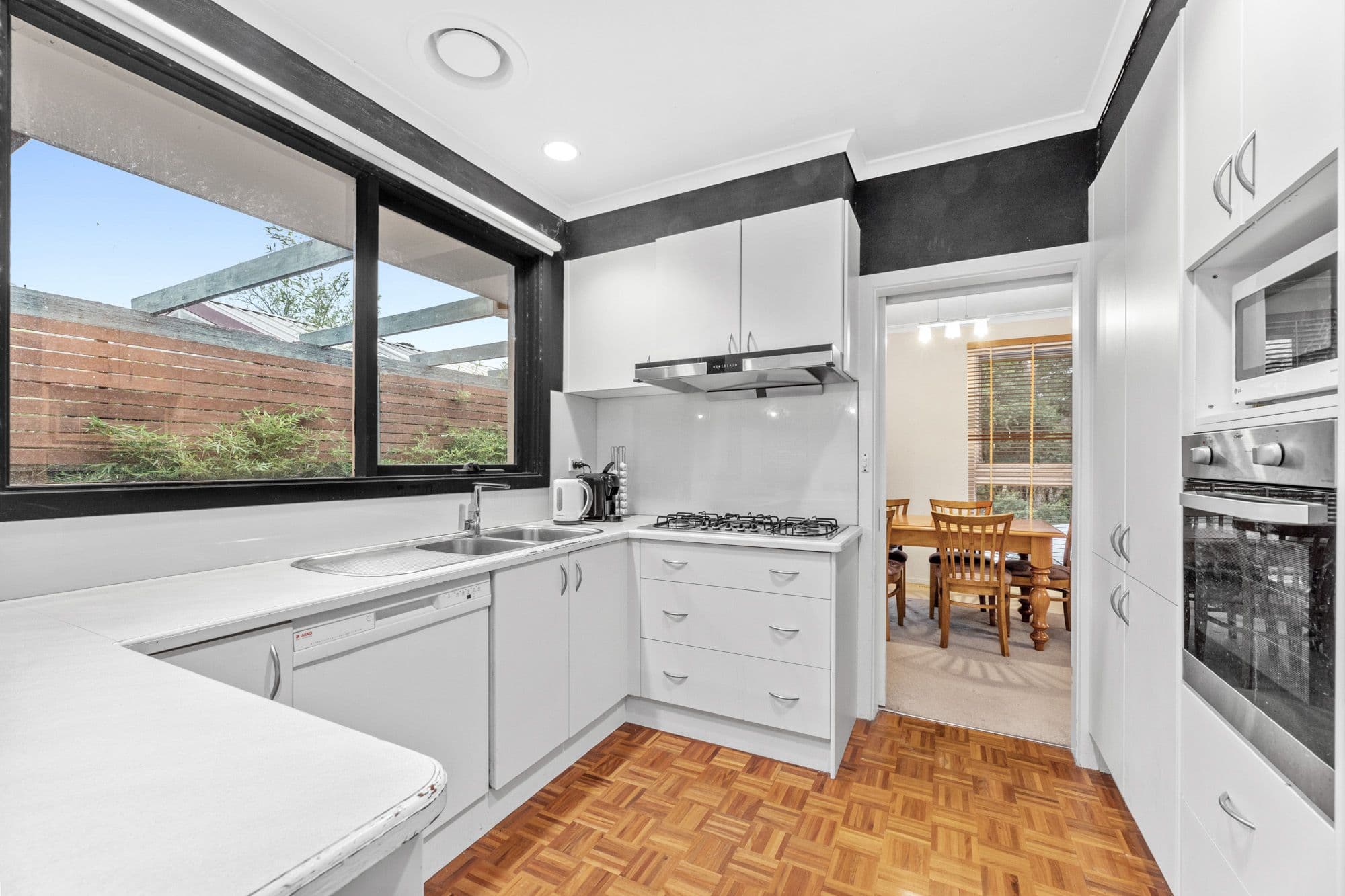 23 Garwain Parade, Glen Waverley VIC 3150, Glen Waverley - Thumbnail 5