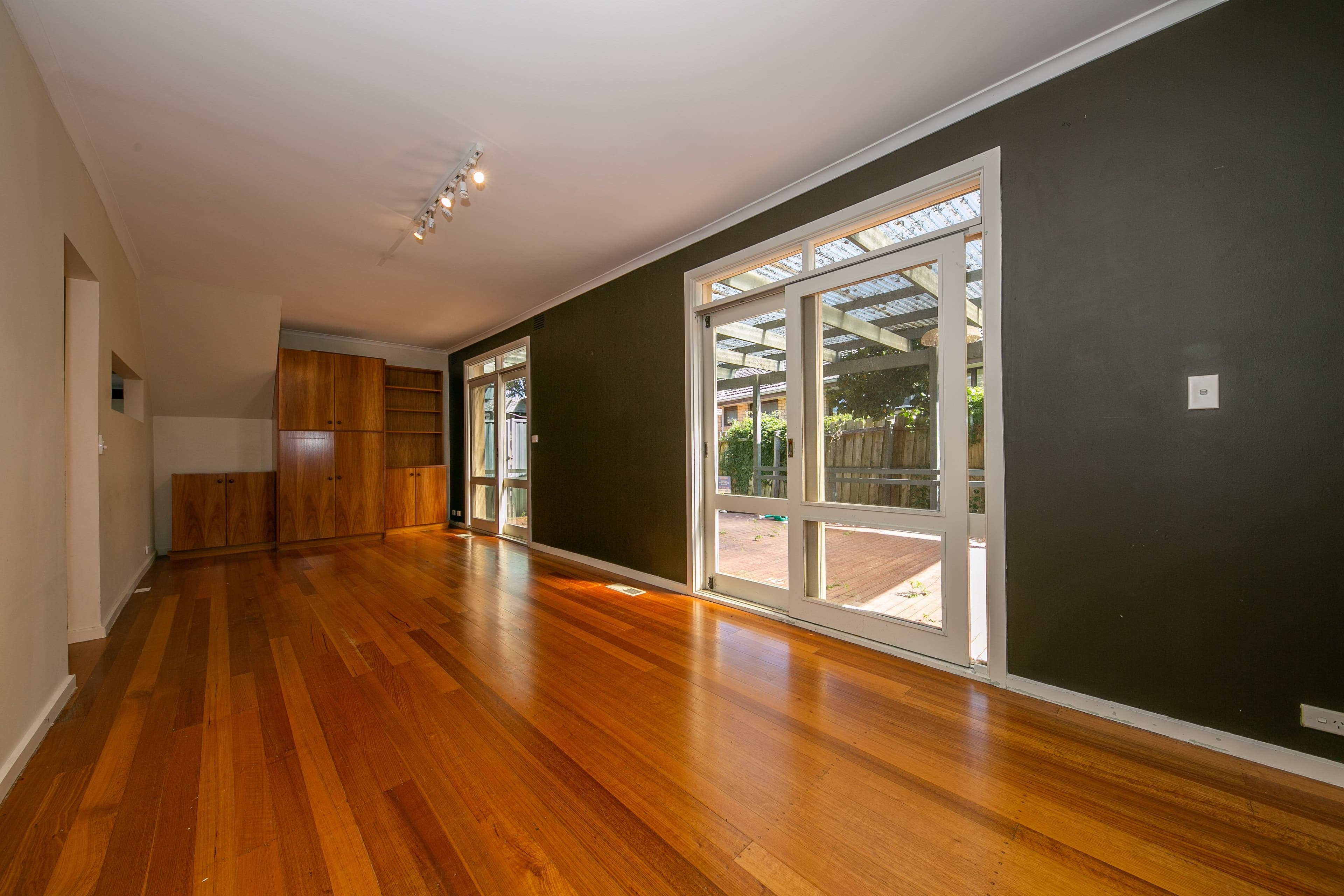 23 Garwain Parade, Glen Waverley VIC 3150, Glen Waverley - Thumbnail 8