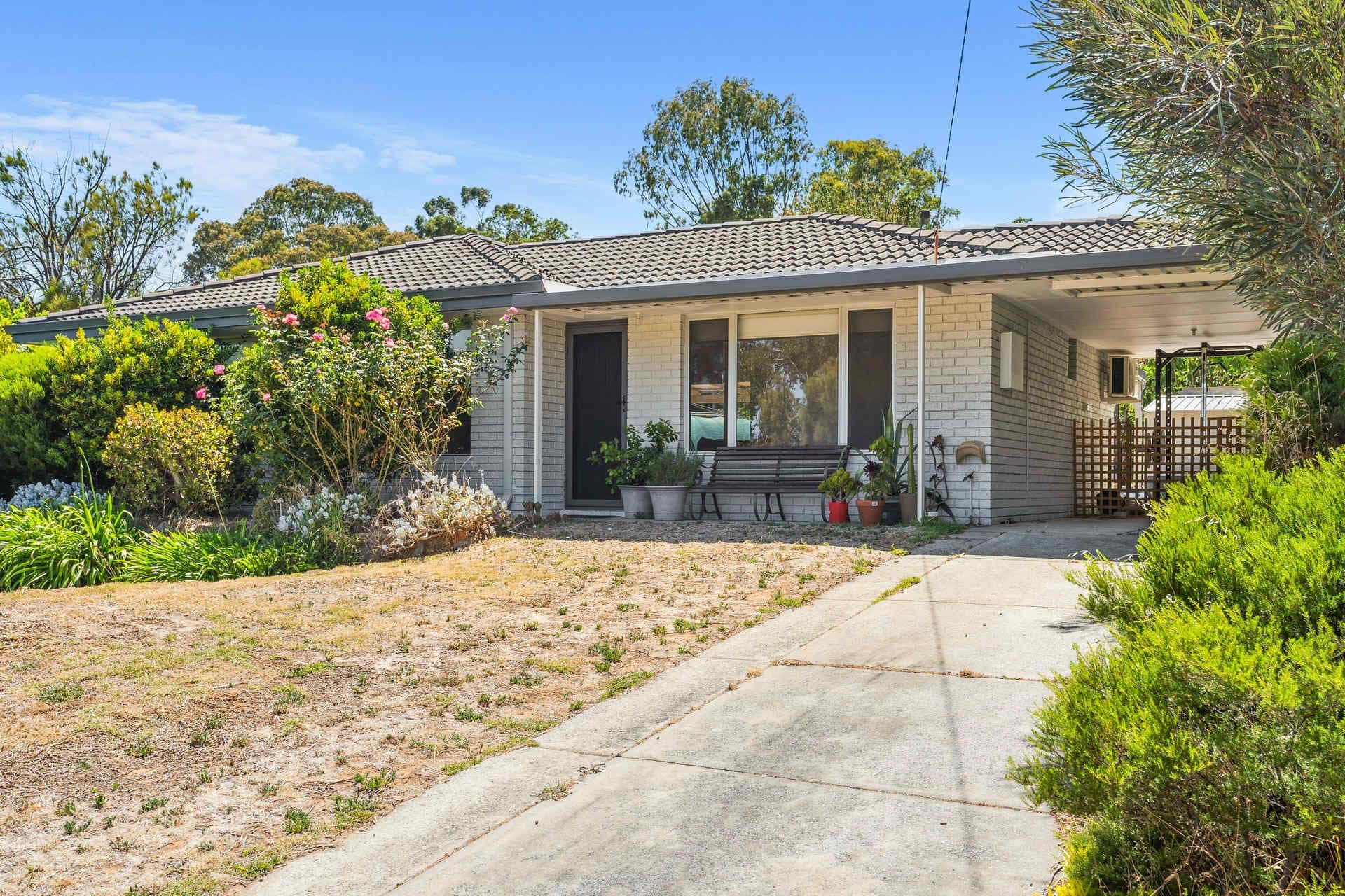 8 Bulla Street, Lesmurdie WA 6076, Lesmurdie - Image 1