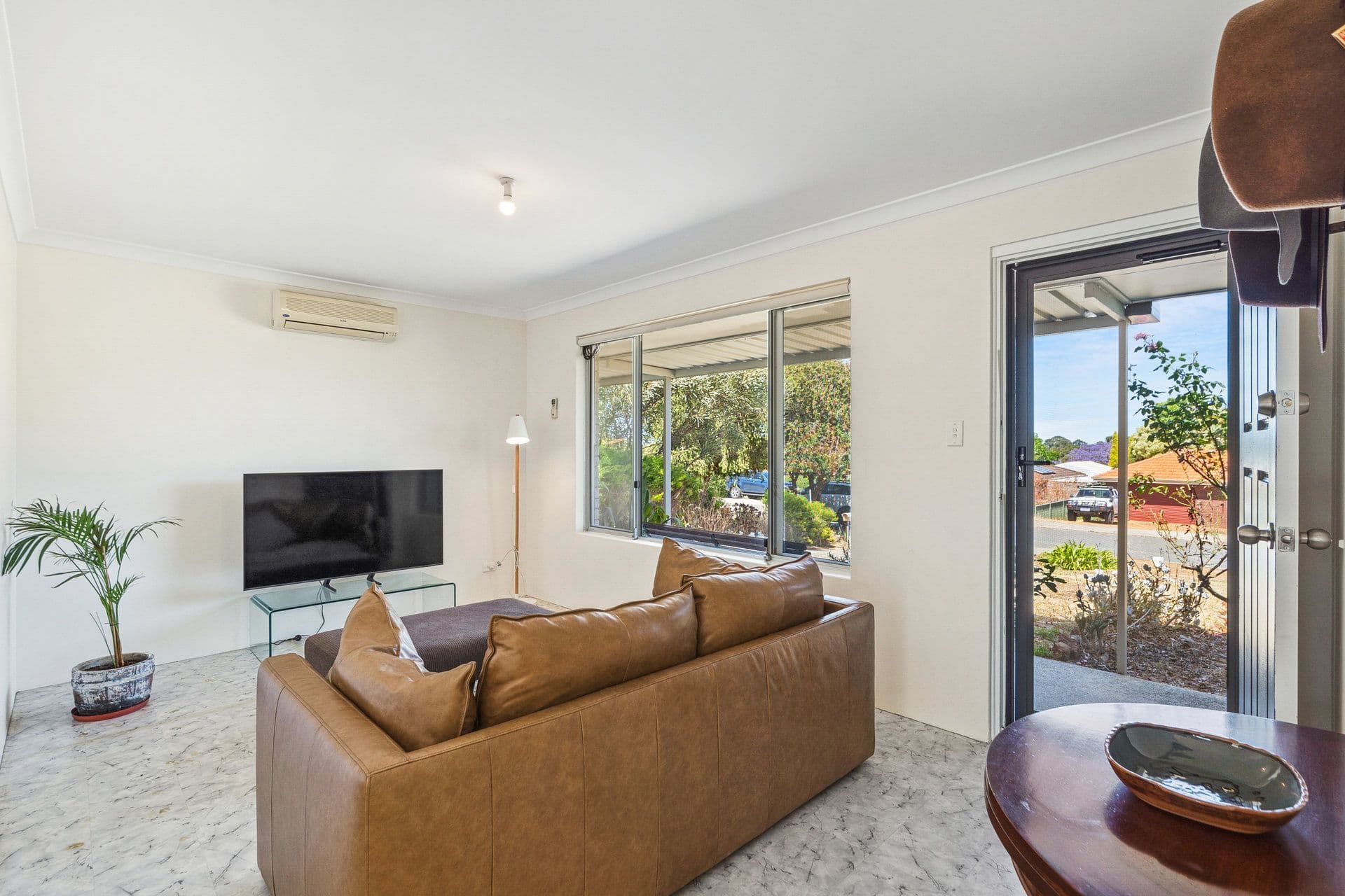 8 Bulla Street, Lesmurdie WA 6076, Lesmurdie - Thumbnail 4