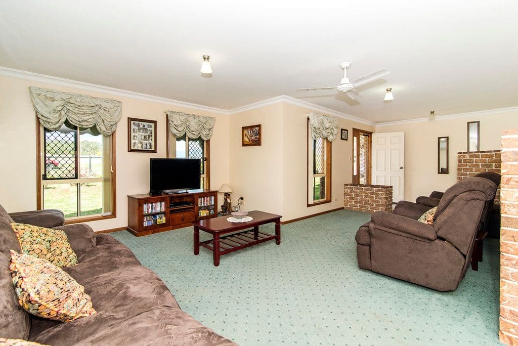 29 Bailey Street, Southbrook QLD 4363, Southbrook - Thumbnail 3