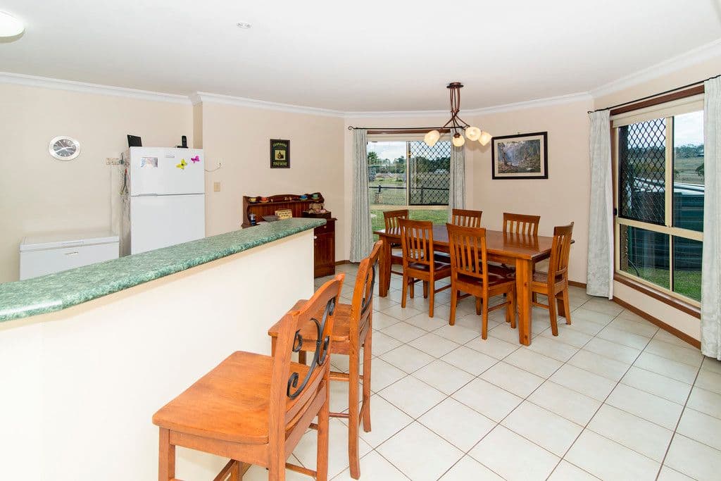 29 Bailey Street, Southbrook QLD 4363, Southbrook - Thumbnail 4