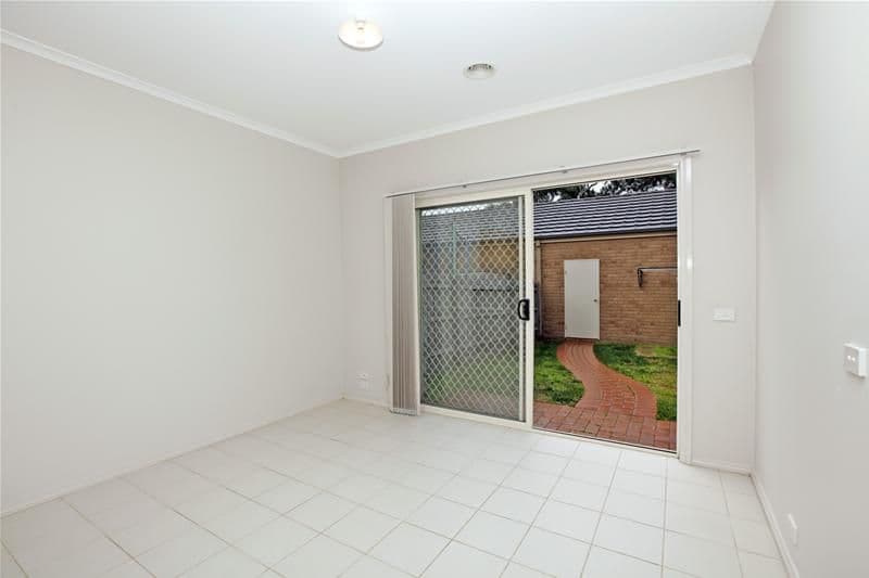 4 Lancewood Walk, SOUTH MORANG VIC 3752, South Morang - Thumbnail 5