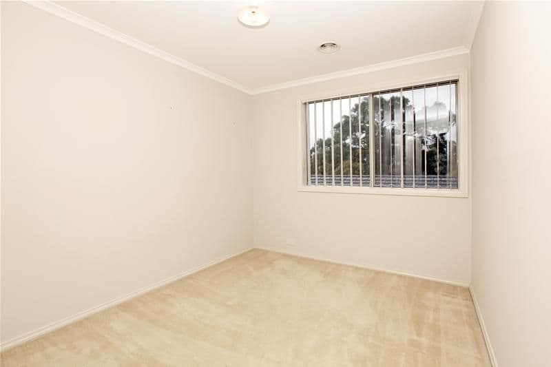 4 Lancewood Walk, SOUTH MORANG VIC 3752, South Morang - Thumbnail 8