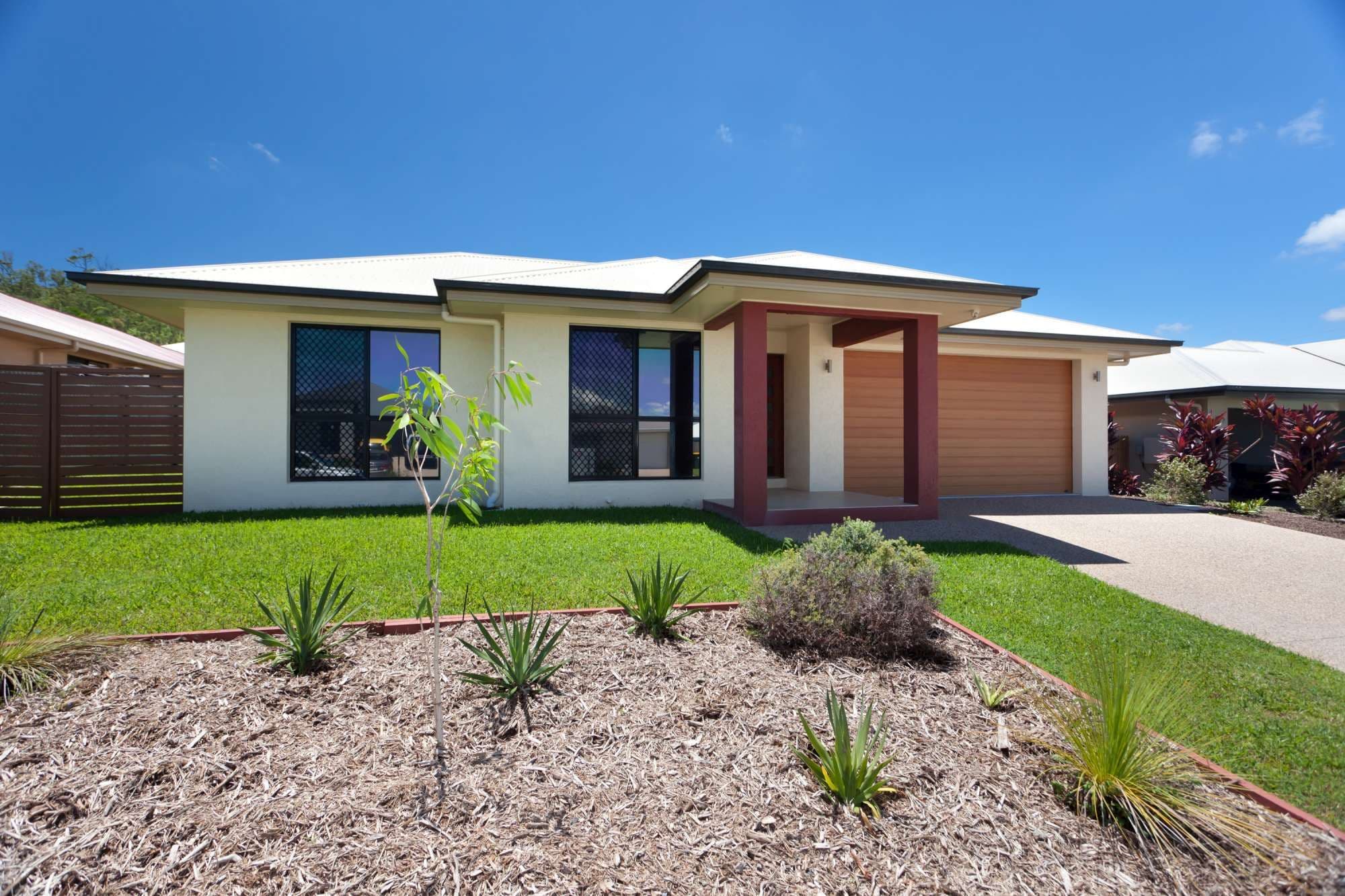 9 Franklin Drive, MOUNT LOUISA QLD 4814, Mount Louisa - Image 1