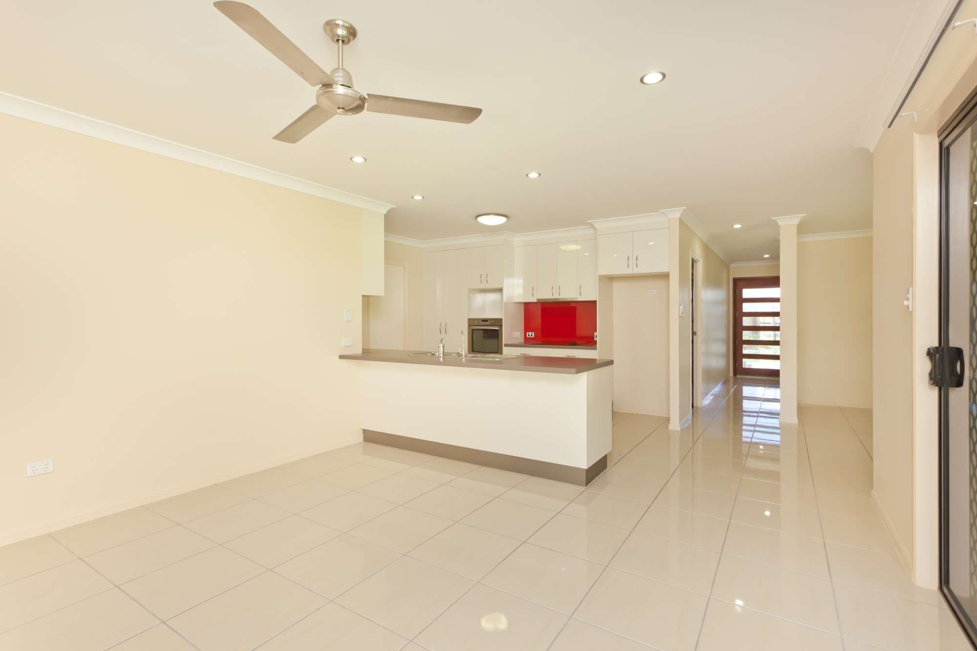 9 Franklin Drive, MOUNT LOUISA QLD 4814, Mount Louisa - Thumbnail 3