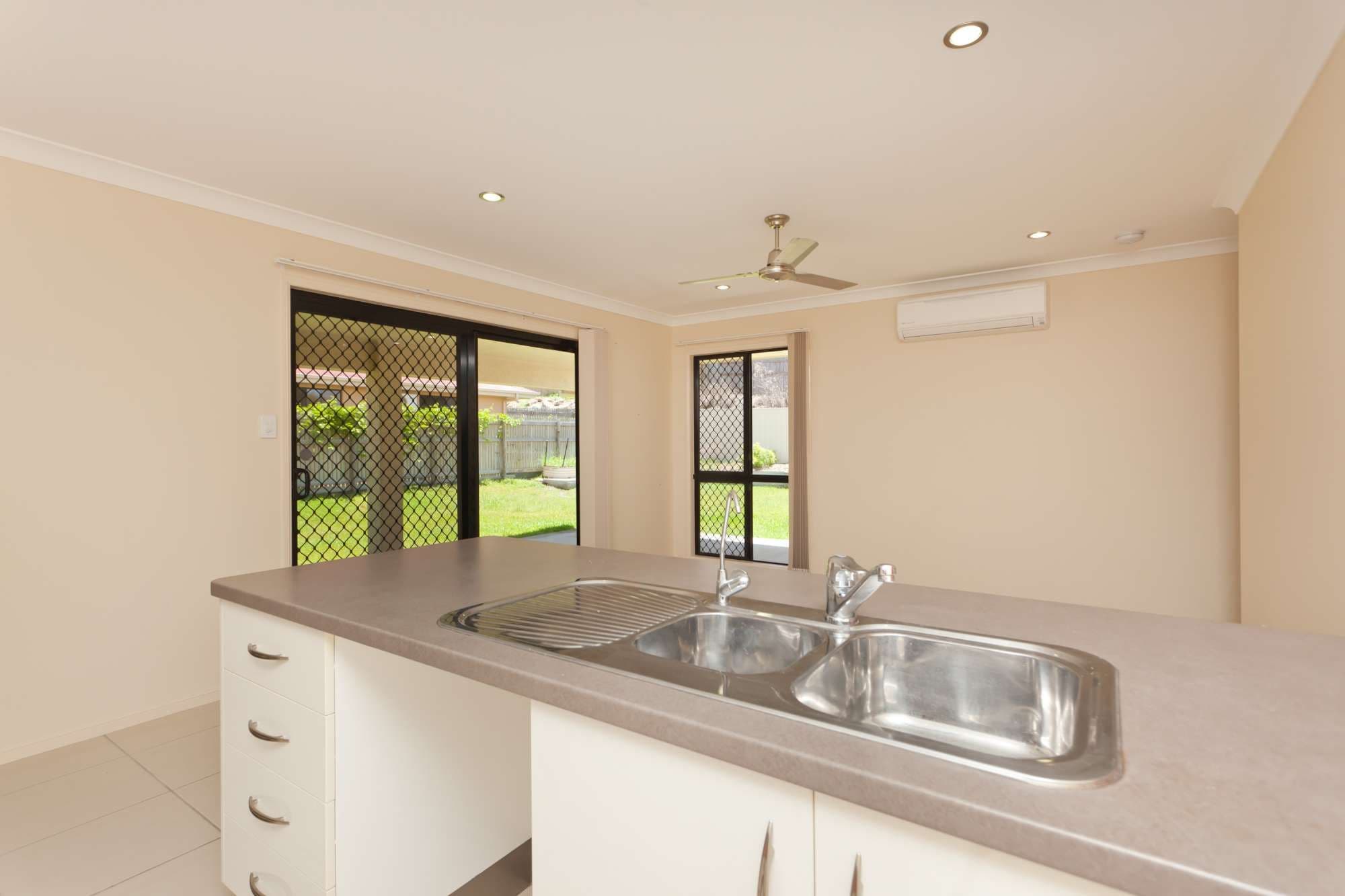 9 Franklin Drive, MOUNT LOUISA QLD 4814, Mount Louisa - Thumbnail 6