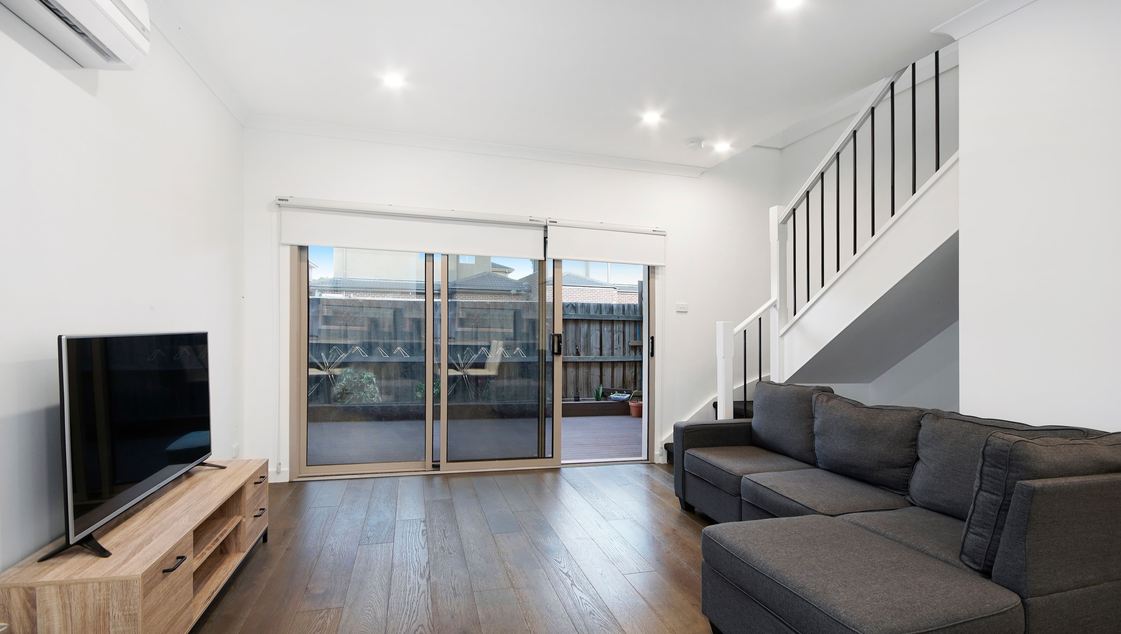 11 Elsey Road, Reservoir VIC 3073, Reservoir - Thumbnail 2