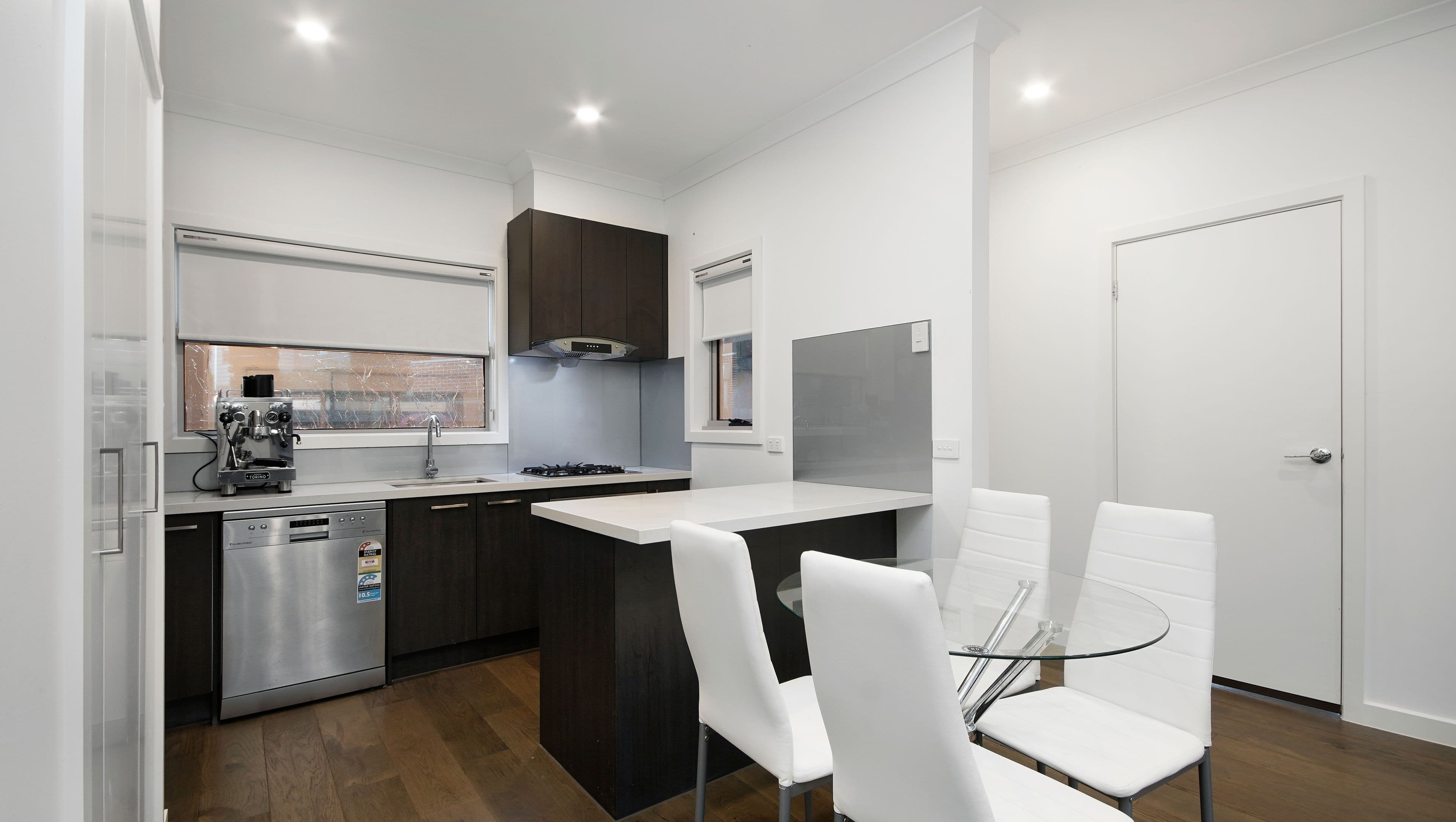 11 Elsey Road, Reservoir VIC 3073, Reservoir - Thumbnail 4