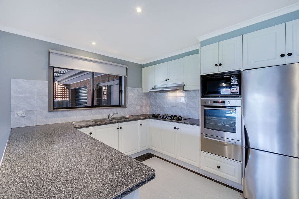 4 Lido Court, Epping VIC 3076, Epping - Thumbnail 2