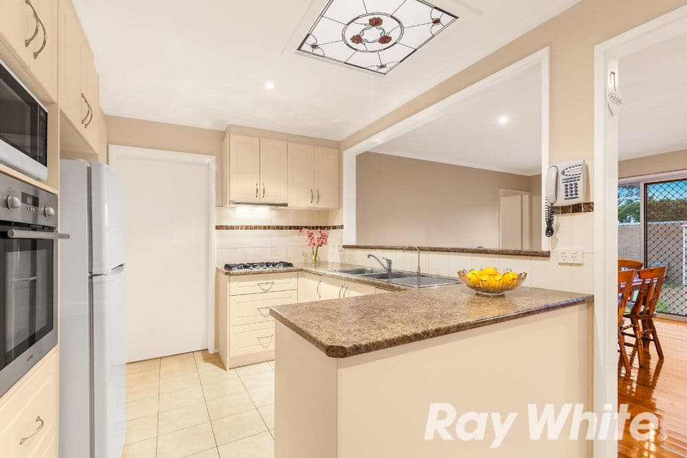 19 Larne Avenue, Bayswater VIC 3153, Bayswater - Thumbnail 2