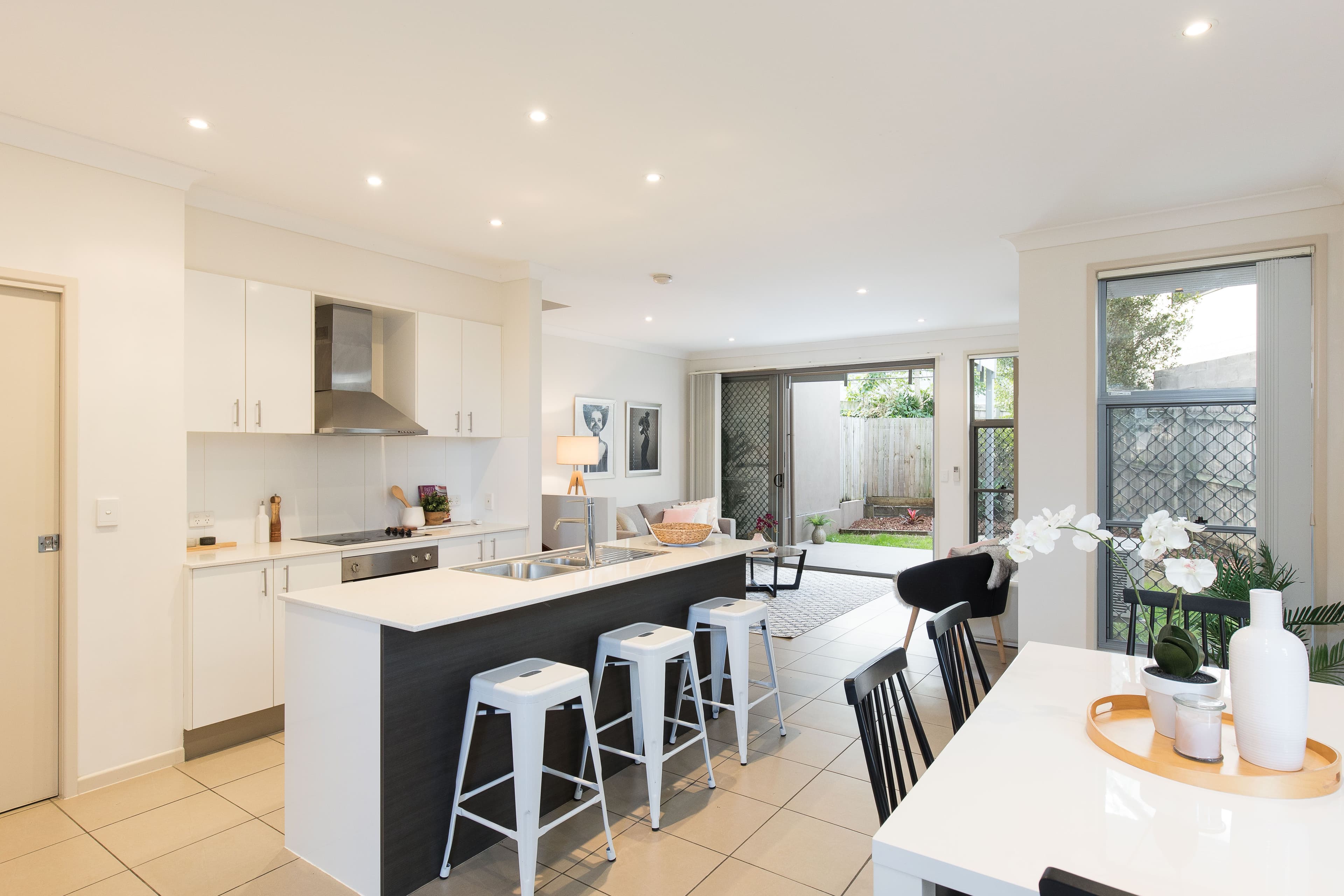 21 Bartlett Street, Morningside QLD 4170, Morningside - Thumbnail 2