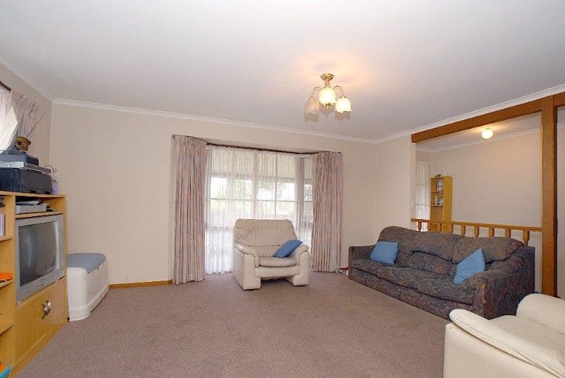 106 Forest Road, FERNTREE GULLY VIC 3156, Ferntree Gully - Thumbnail 2