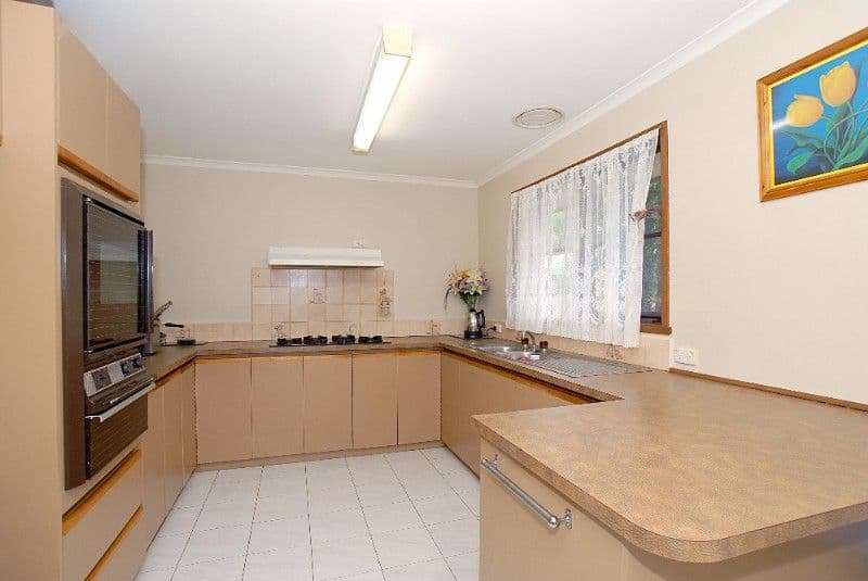 106 Forest Road, FERNTREE GULLY VIC 3156, Ferntree Gully - Thumbnail 4