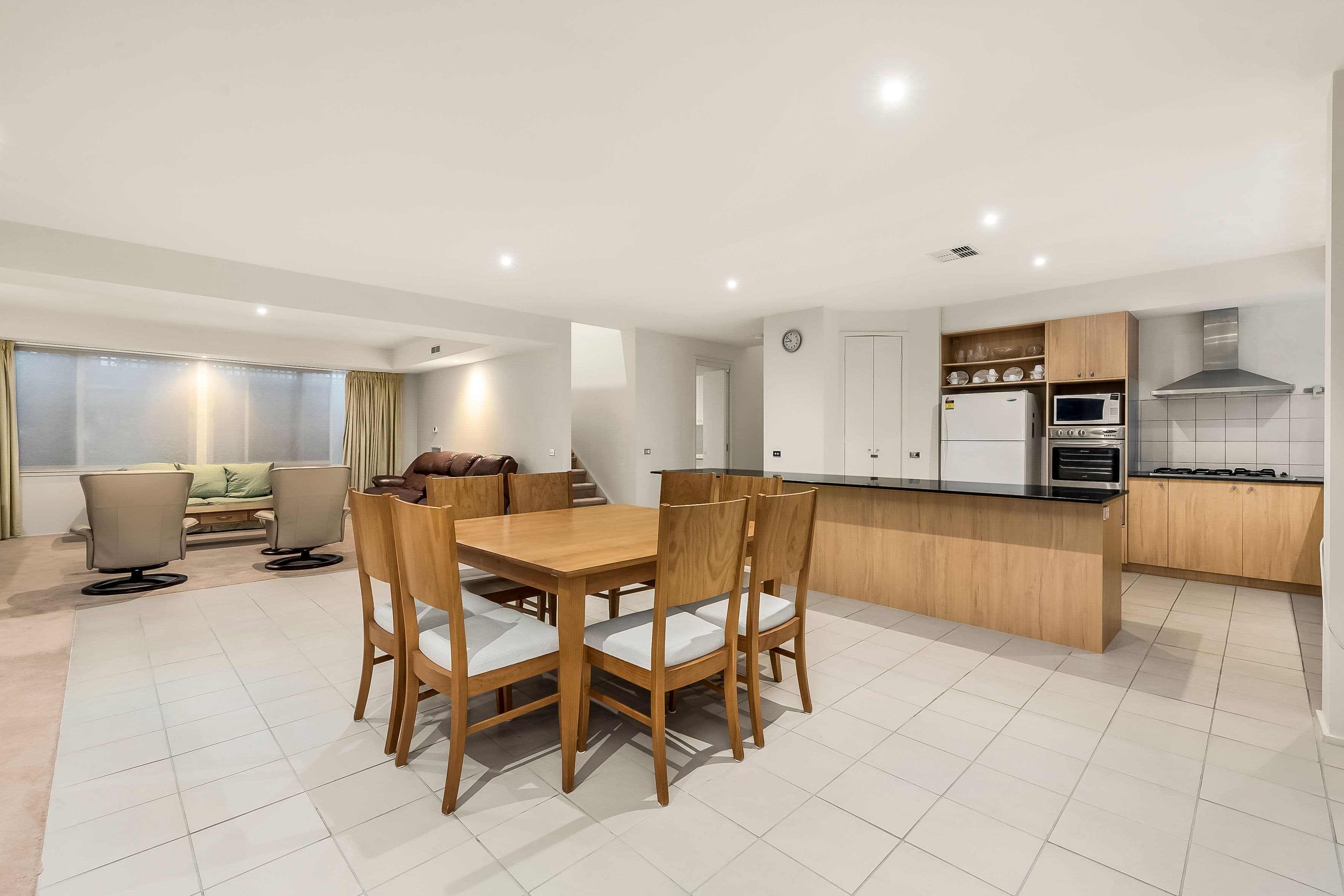 2 Meadow Grove, Balwyn VIC 3103, Deepdene - Thumbnail 2