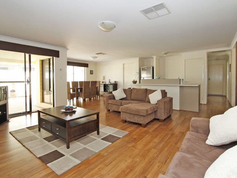 11 Cinnabar Bend, Aveley, WA, 6069, Aveley - Thumbnail 2