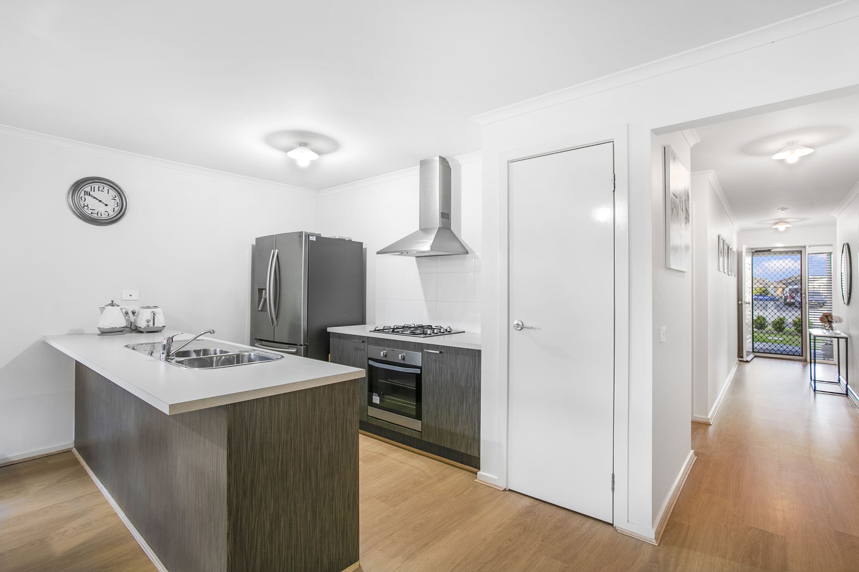 12 Selino Drive, Clyde VIC 3978, Clyde - Thumbnail 2