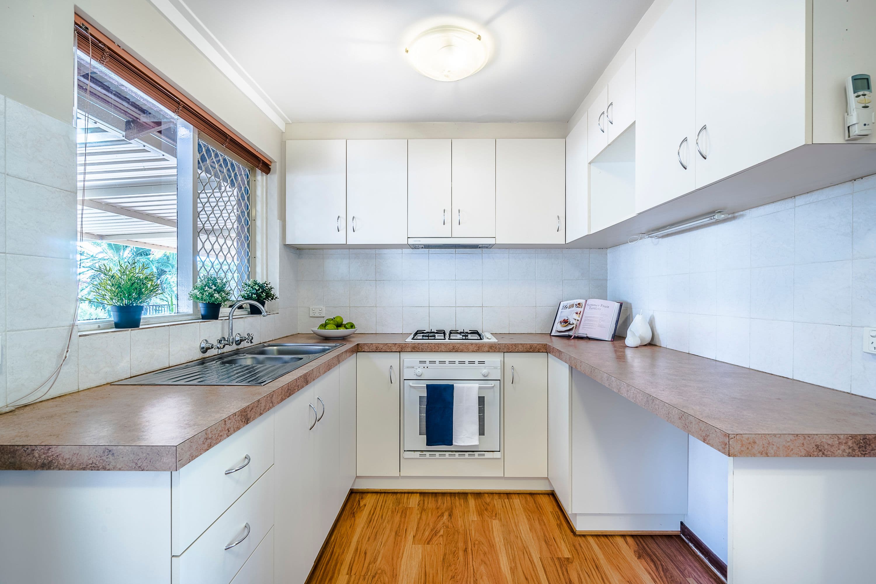 15 Bendix Way, Girrawheen WA 6064, Girrawheen - Thumbnail 4