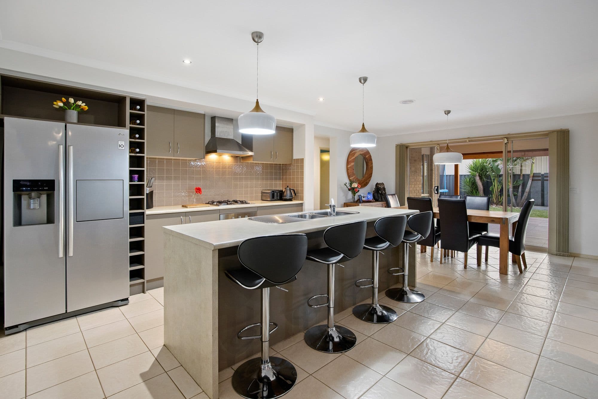 27 Clarence Street, MANOR LAKES VIC 3024, Manor Lakes - Thumbnail 4