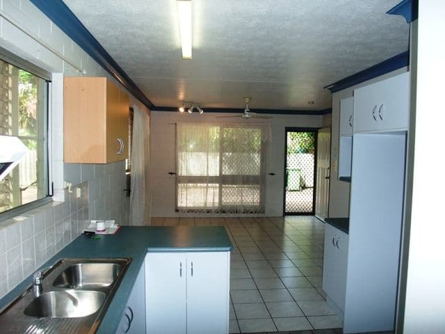 116 Queens Road, HERMIT PARK QLD 4812, Hermit Park - Thumbnail 3