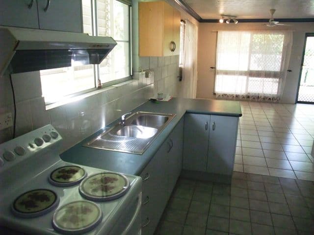 116 Queens Road, HERMIT PARK QLD 4812, Hermit Park - Thumbnail 5