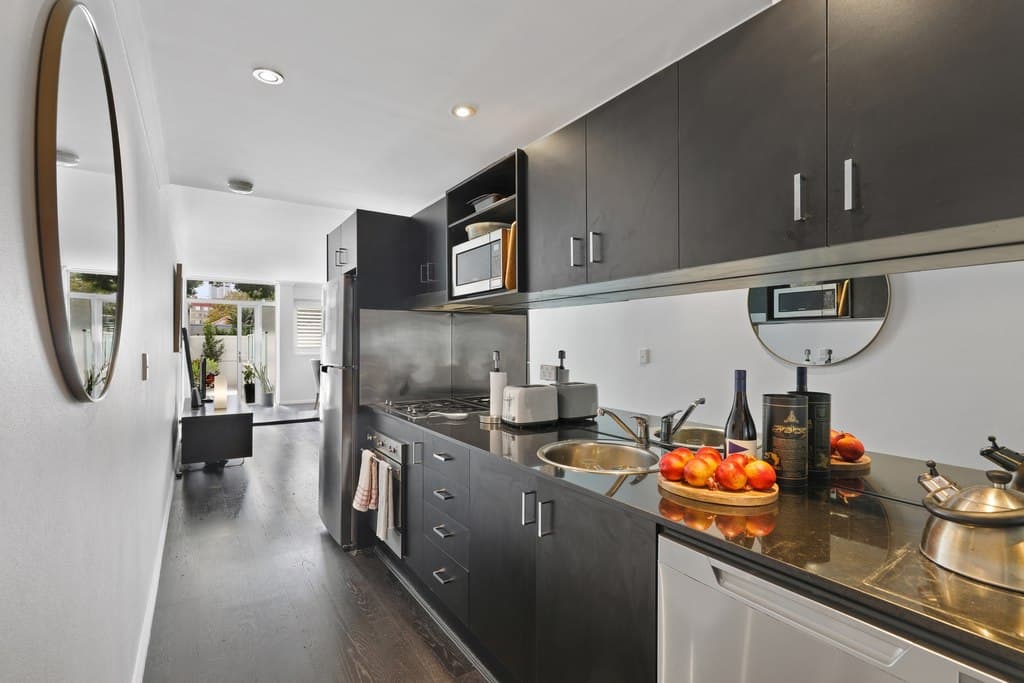 13/91 Macleay Street, Potts Point - Thumbnail 2