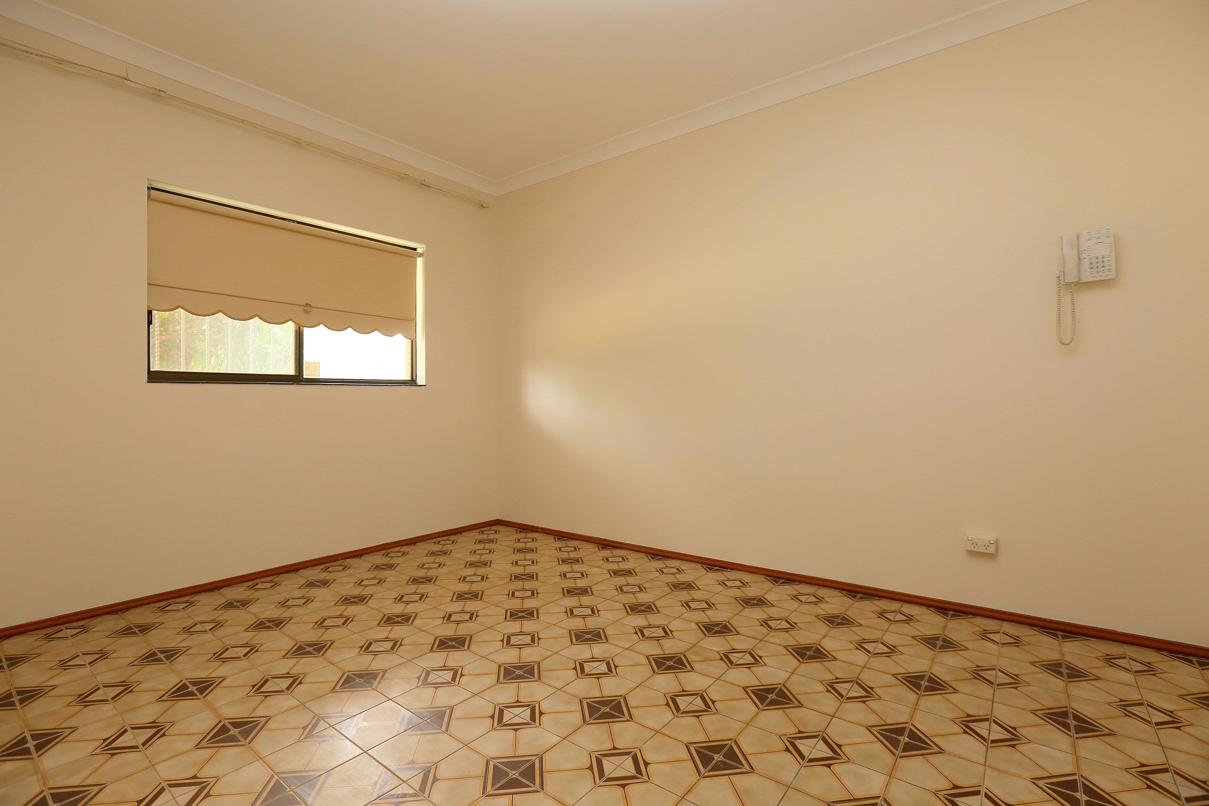 6 Flinders Road, Georges Hall - Thumbnail 5