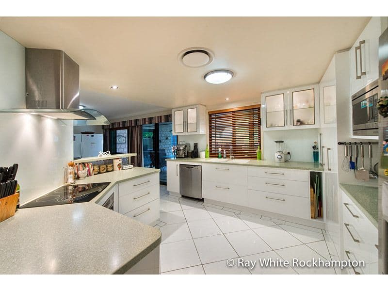 25 Cypress Avenue, NORMAN GARDENS QLD 4701, Norman Gardens - Thumbnail 4