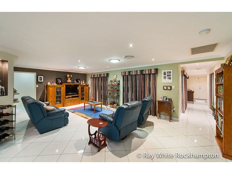 25 Cypress Avenue, NORMAN GARDENS QLD 4701, Norman Gardens - Thumbnail 7