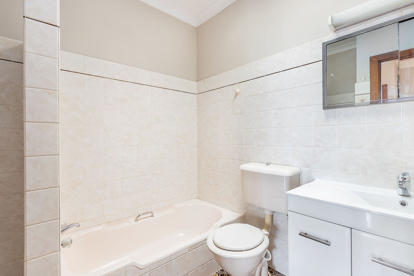 105 Lexington Parade, Adamstown Heights - Thumbnail 7