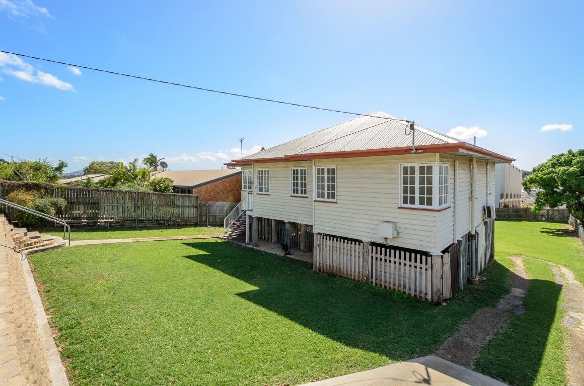 18 Scenery Street, West Gladstone QLD 4680, West Gladstone - Thumbnail 2