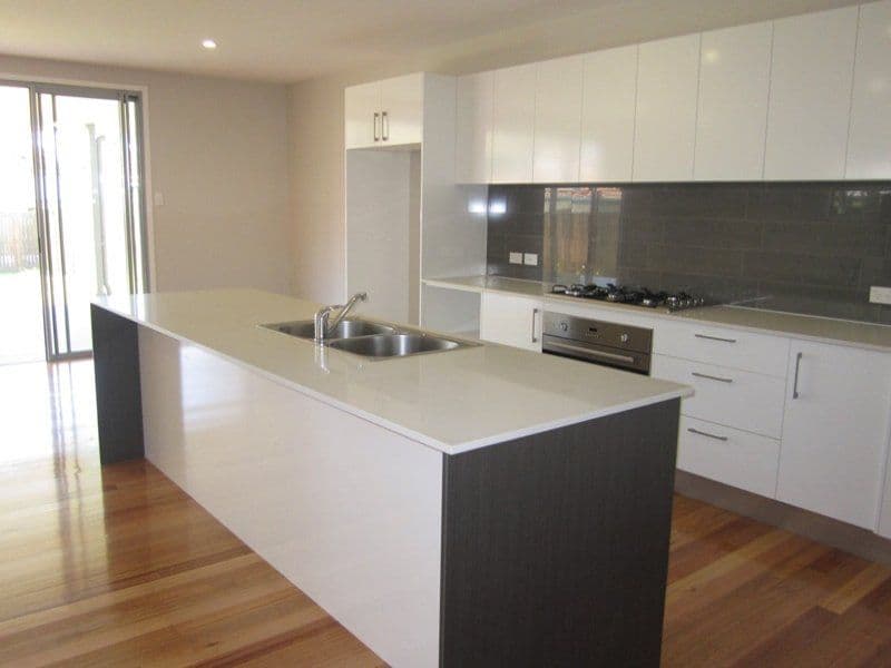 6 Richardson Street, CHELMER QLD 4068, Chelmer - Thumbnail 2