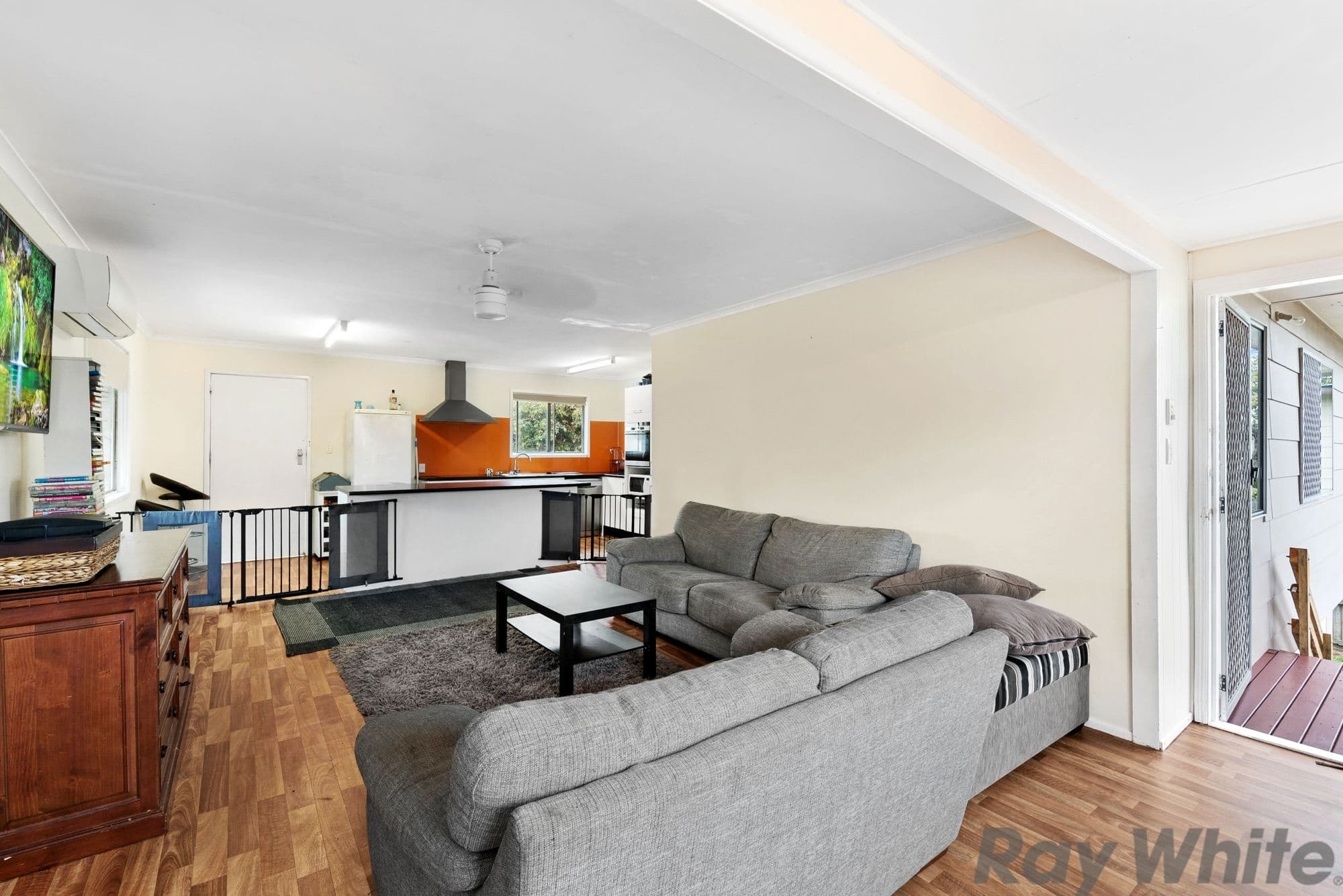 3 Richard Court, Deception Bay QLD 4508, Deception Bay - Thumbnail 2