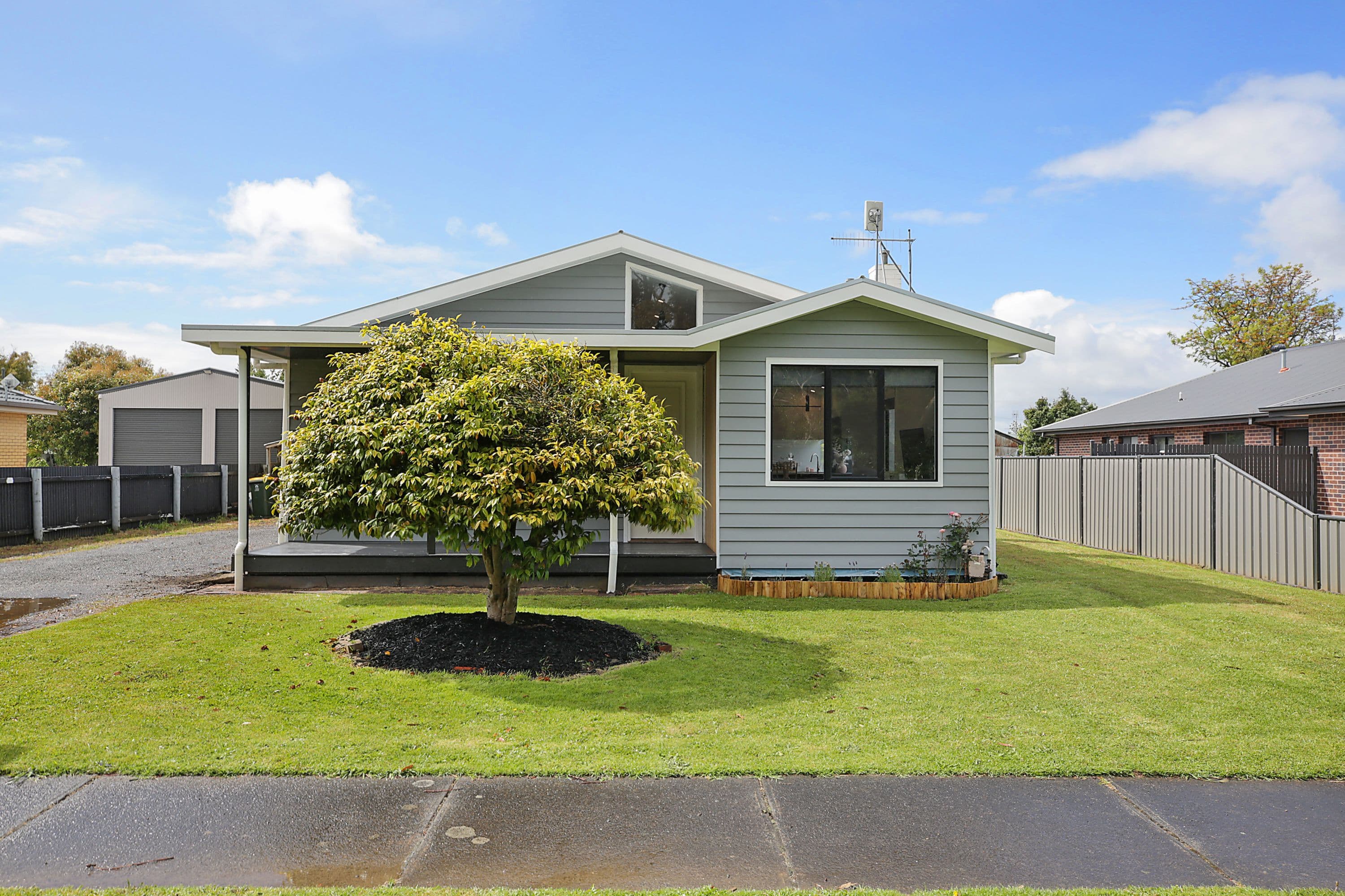 21 Neylon Street, Cobden VIC 3266, Cobden - Thumbnail 2