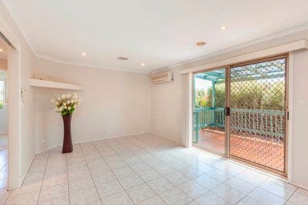 15 Goodhart Crescent, Dunlop ACT 2615, Dunlop - Thumbnail 5