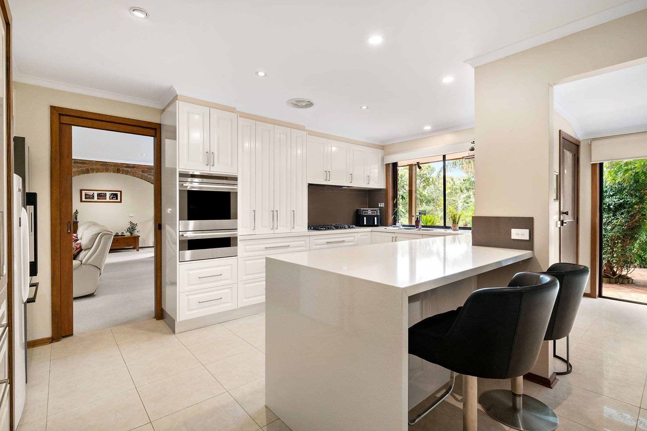 3 Huntingfield Court, Eltham VIC 3095, Eltham - Thumbnail 2