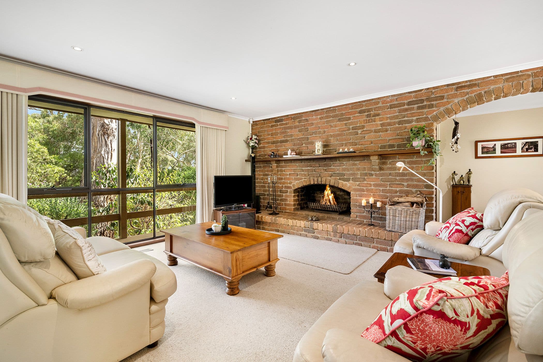 3 Huntingfield Court, Eltham VIC 3095, Eltham - Thumbnail 5