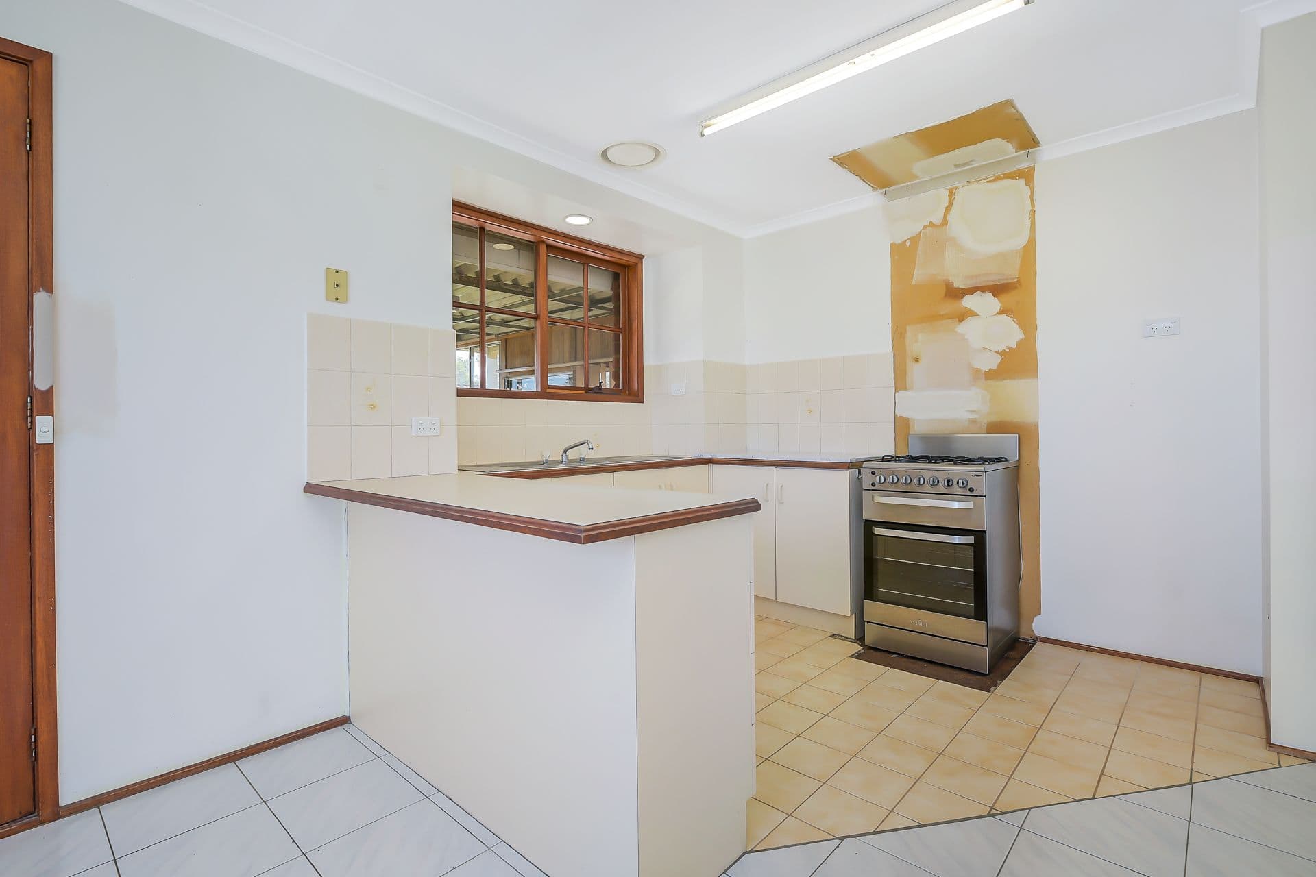 2 Wesley Drive, Narre Warren VIC 3805, Narre Warren - Thumbnail 6