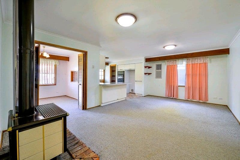 30 Westbourne Avenue, THIRLMERE NSW 2572, Thirlmere - Thumbnail 6