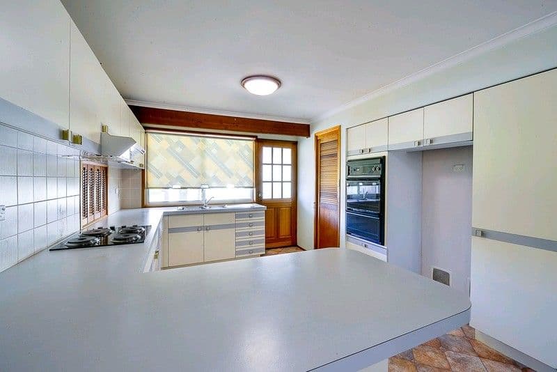 30 Westbourne Avenue, THIRLMERE NSW 2572, Thirlmere - Thumbnail 7