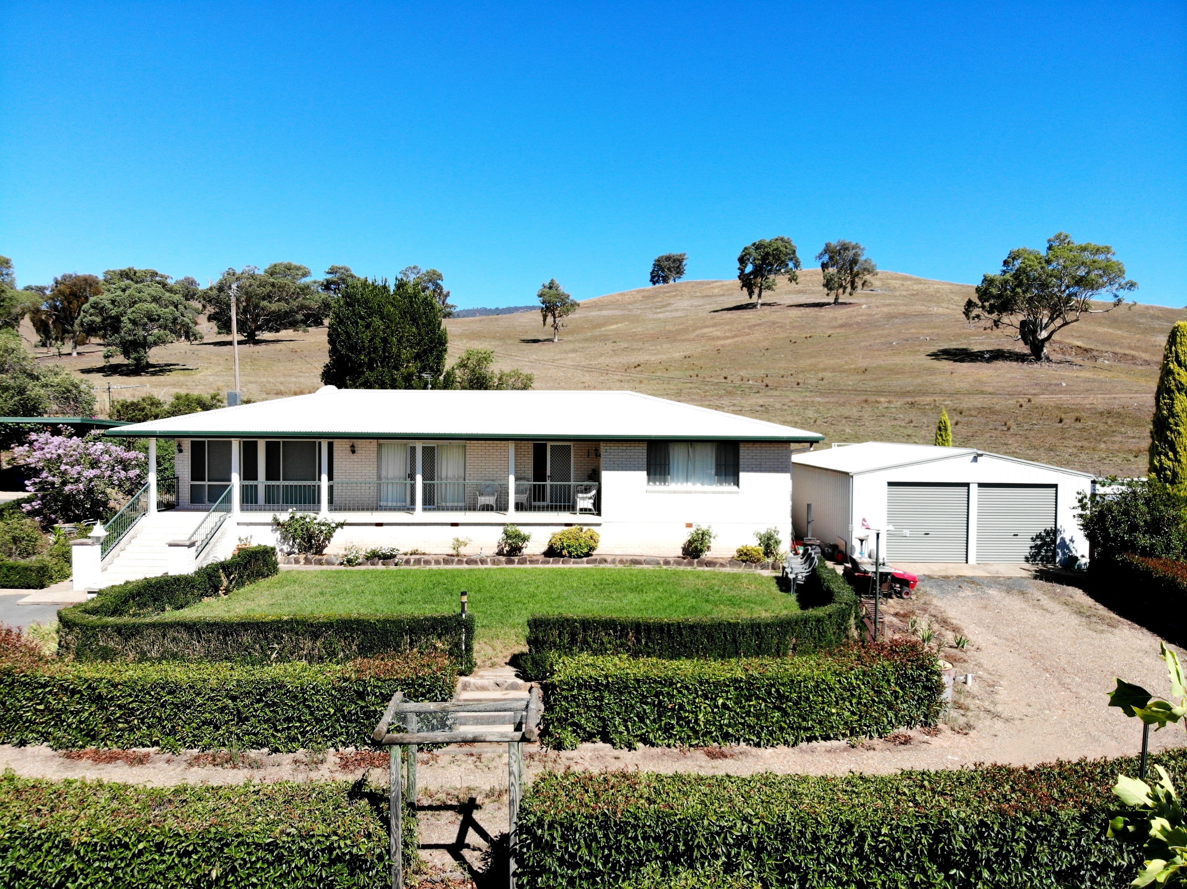 190 Snowy Mountains Highway, Tumut - Image 1