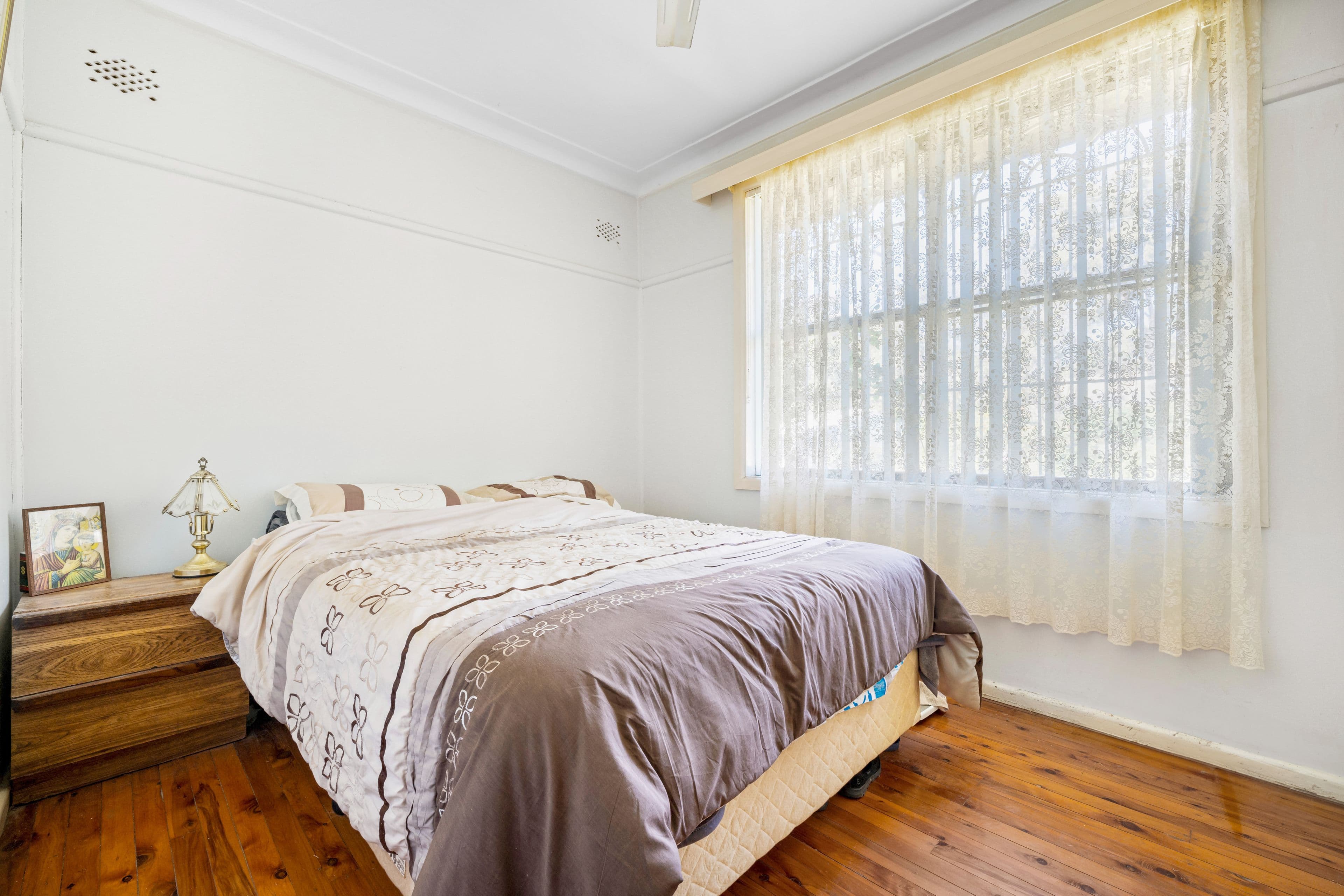 8 Lowry Street, Mount Lewis NSW 2190, Mount Lewis - Thumbnail 4