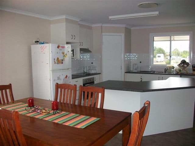 34 Alex Parade, ROMA QLD 4455, Roma - Thumbnail 6