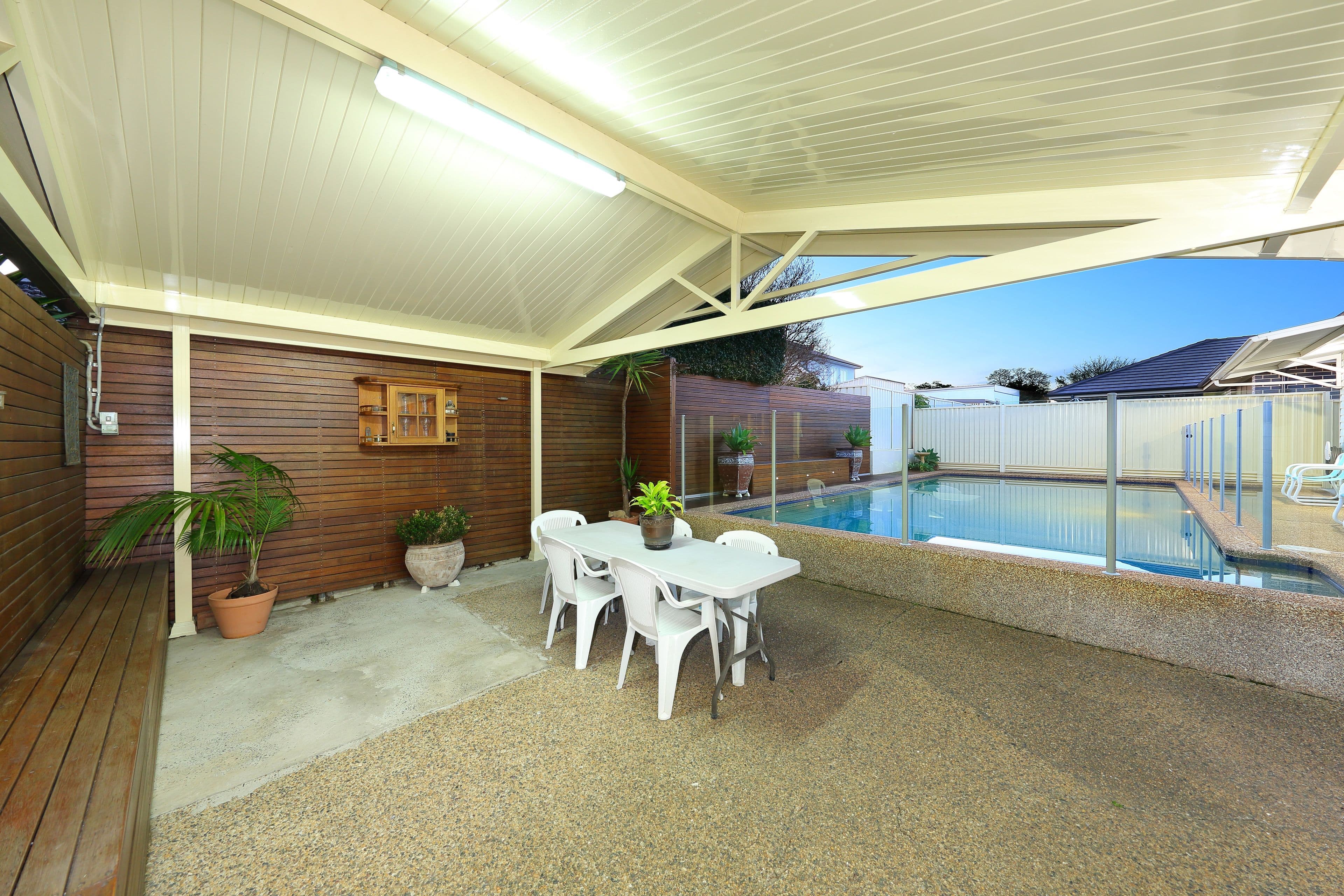 4 Tonitto Avenue, Peakhurst NSW 2210, Peakhurst - Thumbnail 2