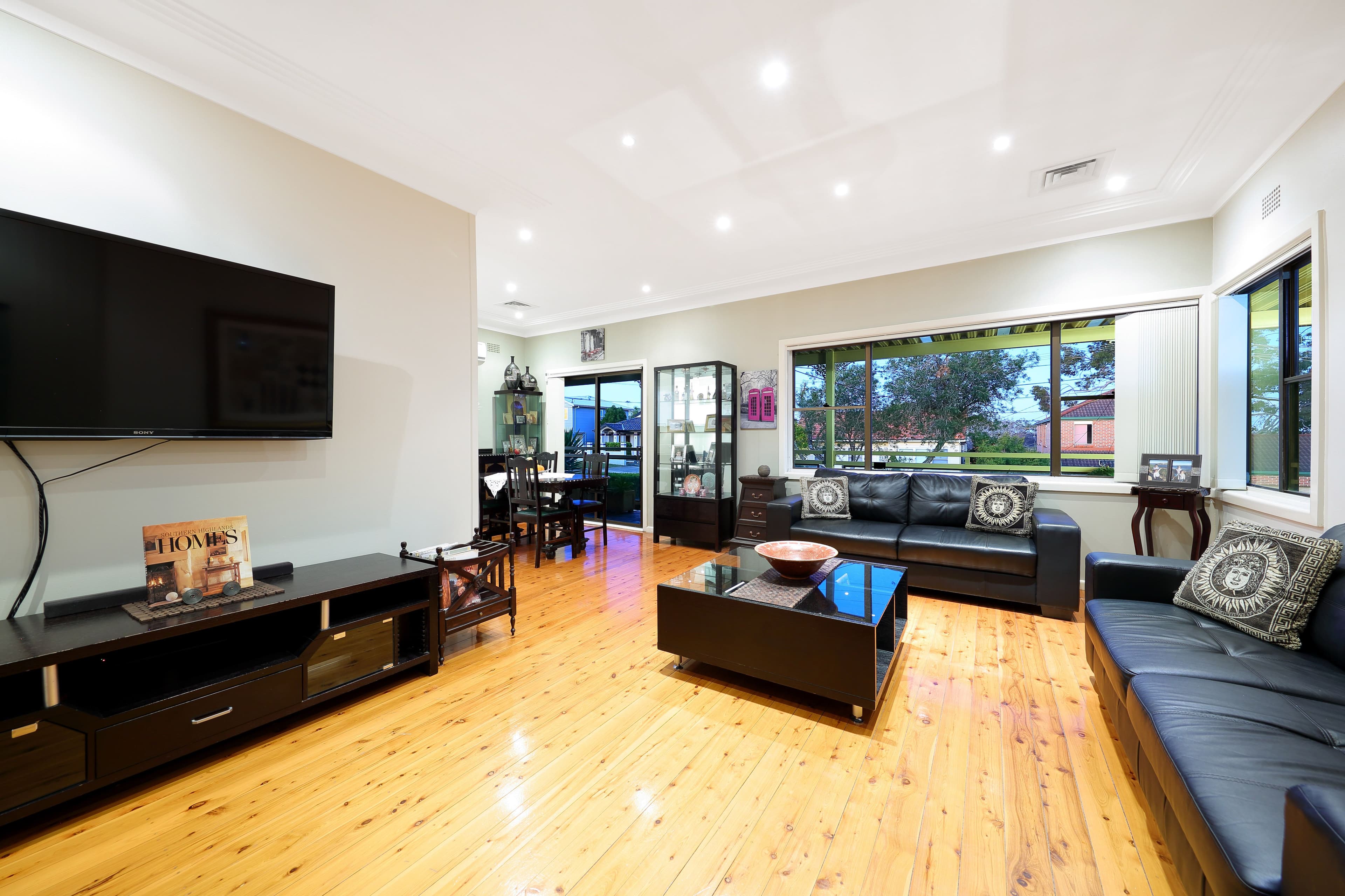 4 Tonitto Avenue, Peakhurst NSW 2210, Peakhurst - Thumbnail 4