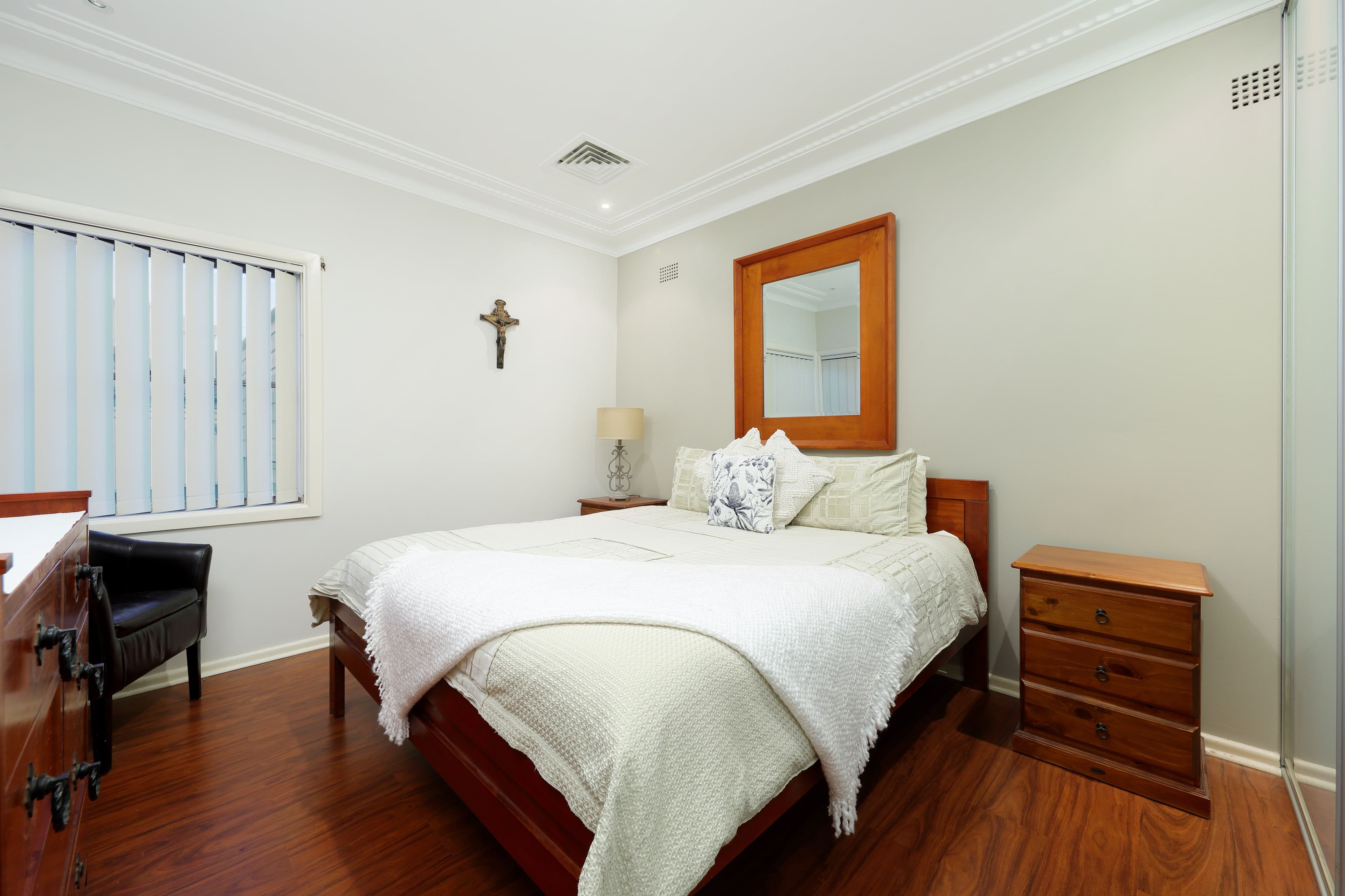 4 Tonitto Avenue, Peakhurst NSW 2210, Peakhurst - Thumbnail 5