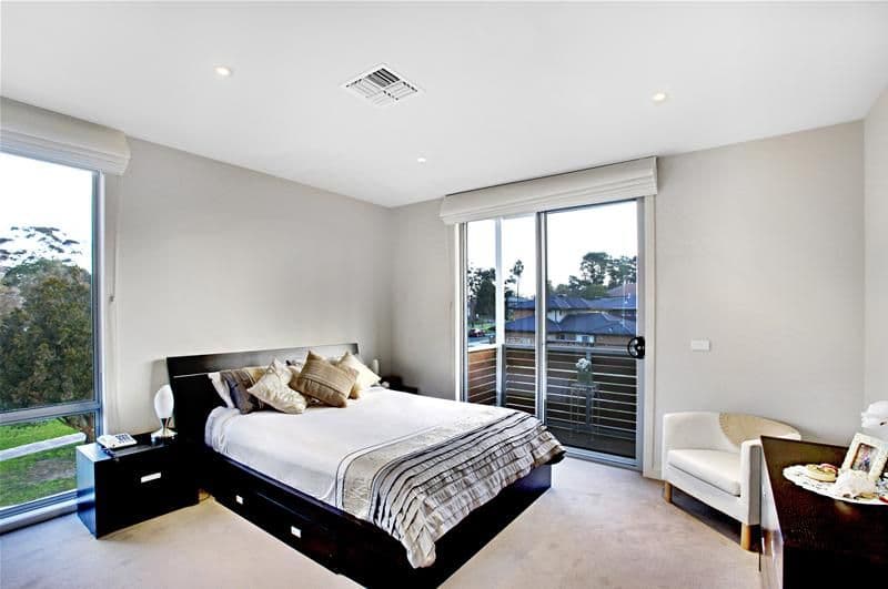 26 Springthorpe Boulevard, MACLEOD VIC 3085, Macleod - Thumbnail 5